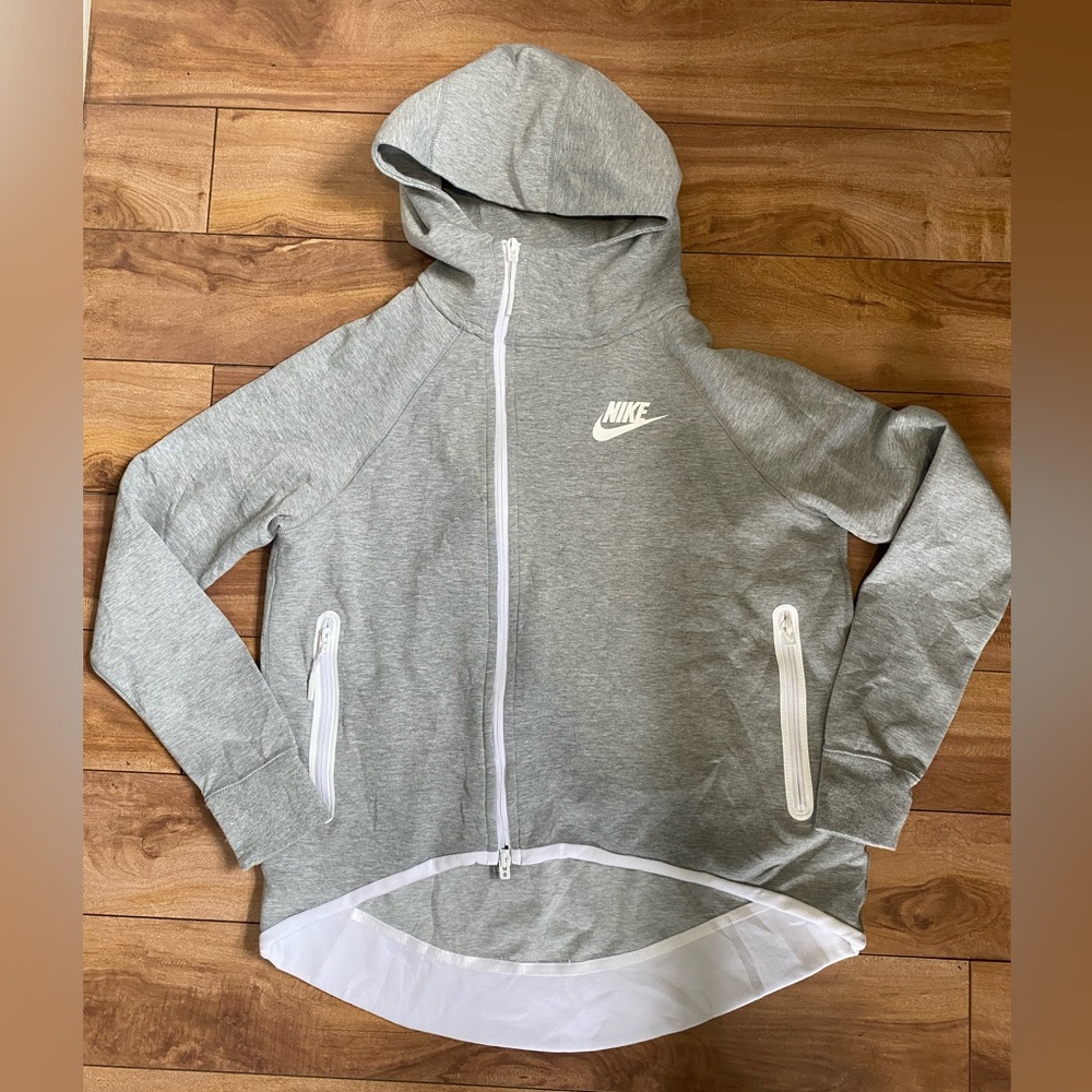 NWOT Nike fleece
